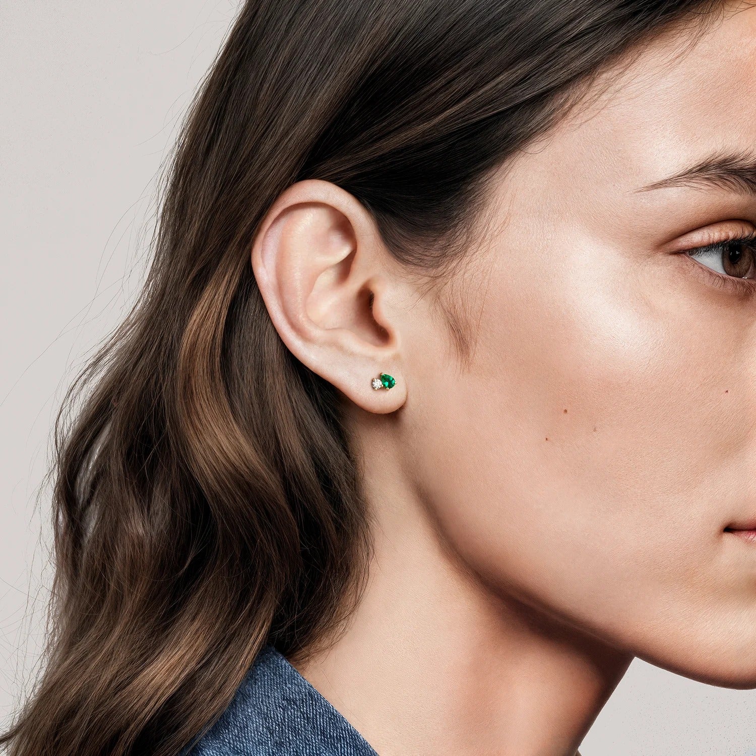 14K Gold Pear Shaped Emerald and Diamond Stud Earrings
