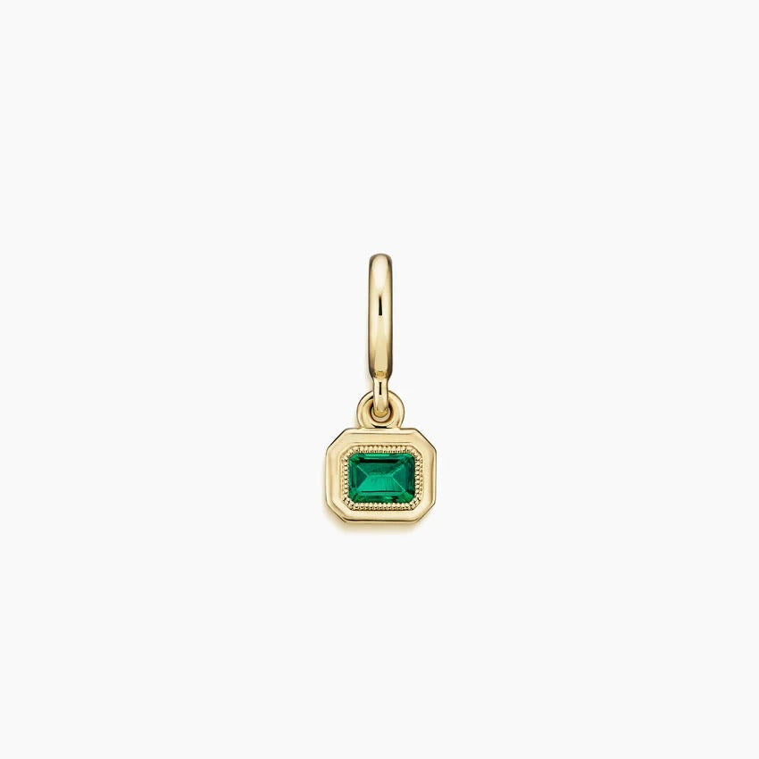 Rectangular Emerald Pendant in 14K Yellow Gold