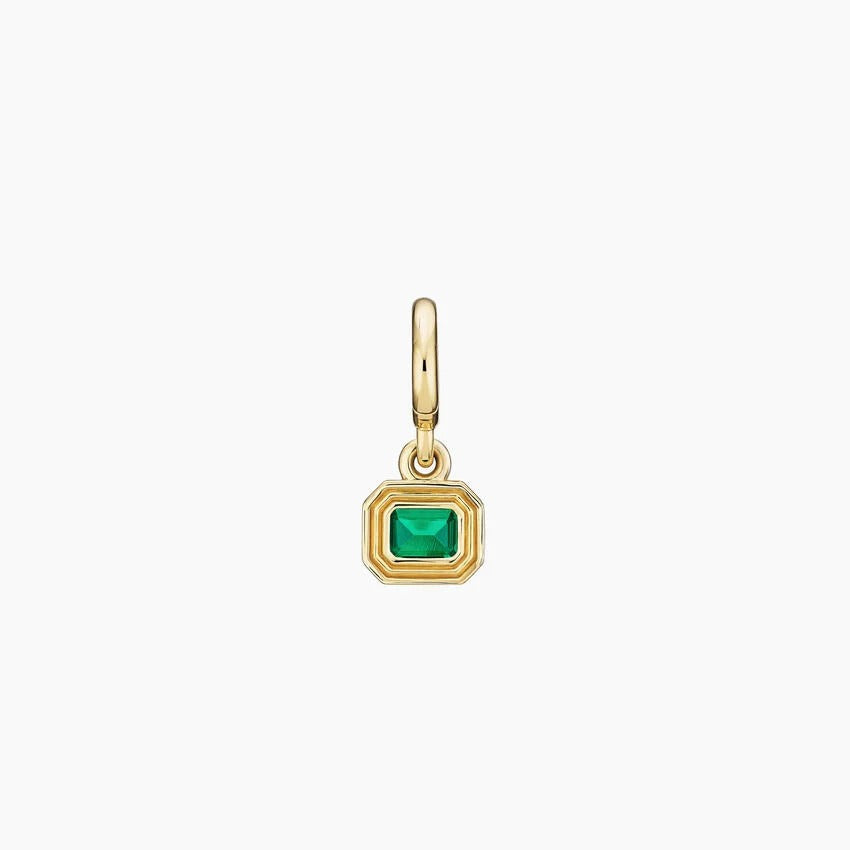 Rectangular Emerald Pendant in 14K Yellow Gold